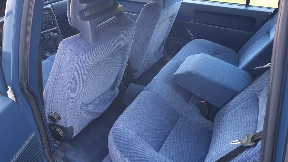 VOLVO 940 940 2.3 GLE Aut.