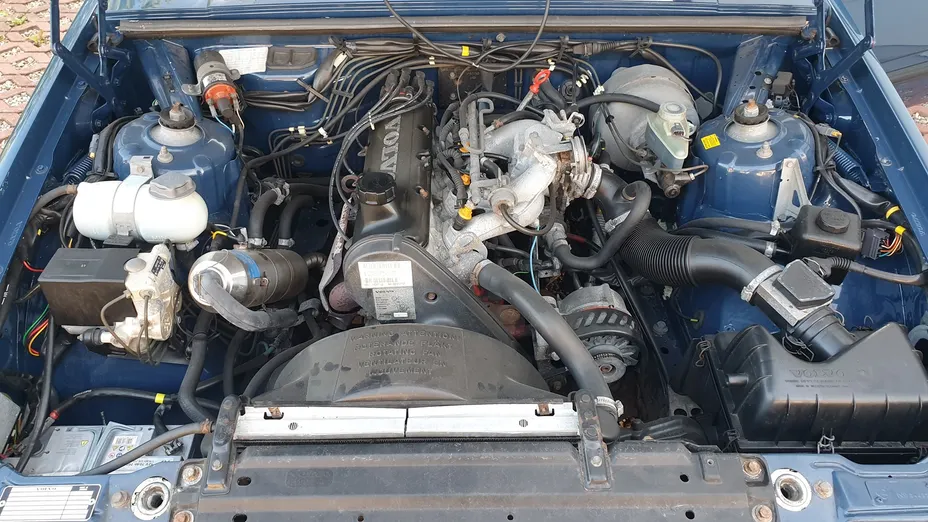 VOLVO 940 940 2.3 GLE Aut.