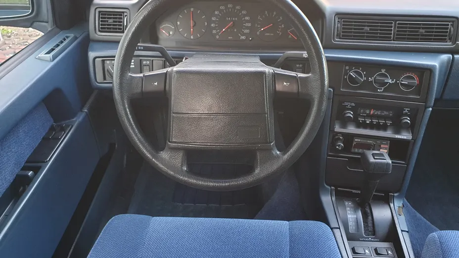 VOLVO 940 940 2.3 GLE Aut.