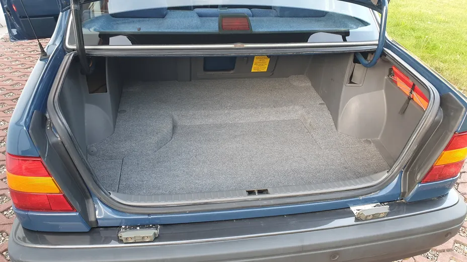 VOLVO 940 940 2.3 GLE Aut.