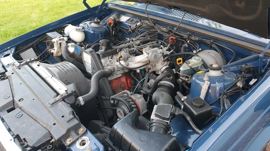 VOLVO 940 940 2.3 GLE Aut.