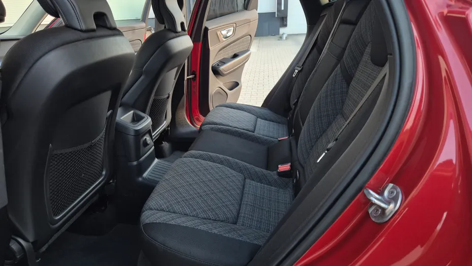 VOLVO XC60 XC60 T6 Plug-In Hybrid AWD Core aut