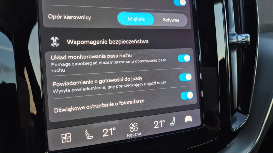 VOLVO XC60 XC60 T6 Plug-In Hybrid AWD Core aut