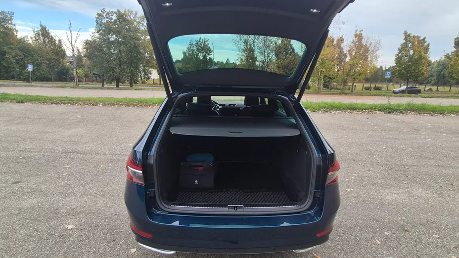 SKODA Superb Superb 2.0 TDI L&K DSG7