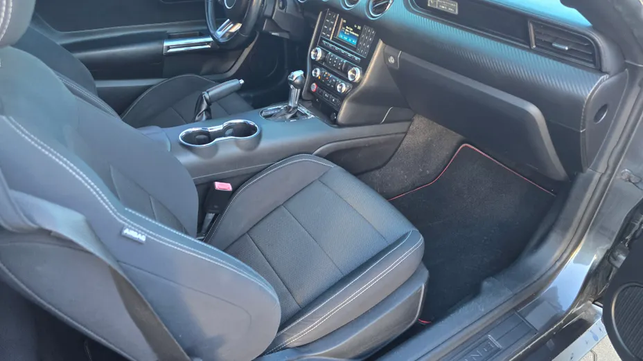 FORD (USA) Mustang Mustang 3.7 V6 aut