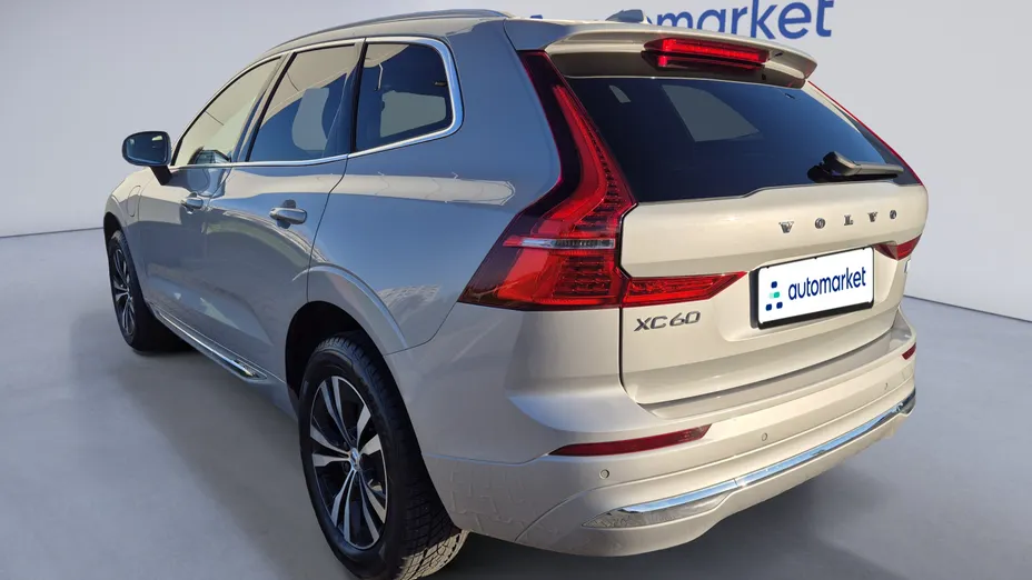 VOLVO XC60 XC60 T6 Plug-In Hybrid AWD Core aut