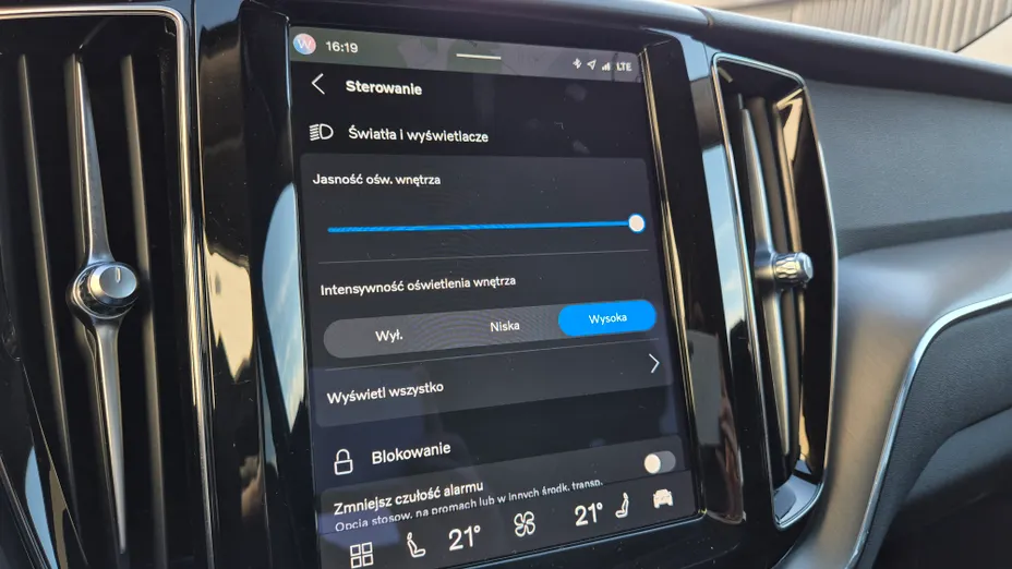 VOLVO XC60 XC60 T6 Plug-In Hybrid AWD Core aut
