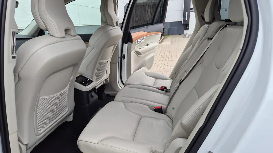 VOLVO XC90 XC90 T8 AWD Plug-In Hybrid Inscription Expression 7os aut