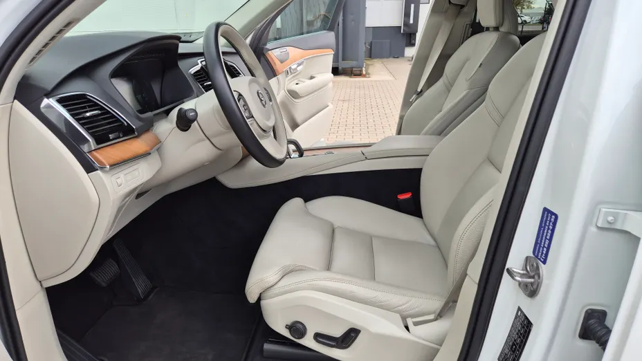 VOLVO XC90 XC90 T8 AWD Plug-In Hybrid Inscription Expression 7os aut