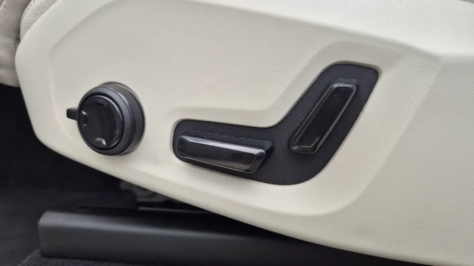 VOLVO XC90 XC90 T8 AWD Plug-In Hybrid Inscription Expression 7os aut