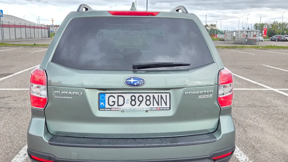 SUBARU Forester -