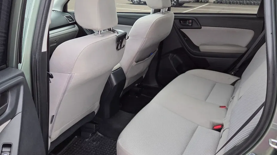 SUBARU Forester -