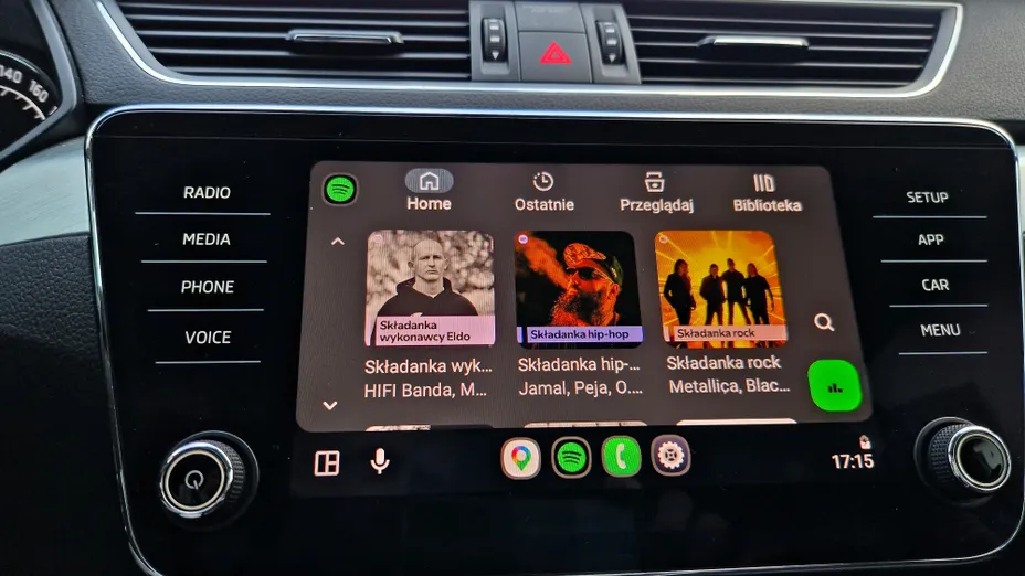 SKODA Superb -