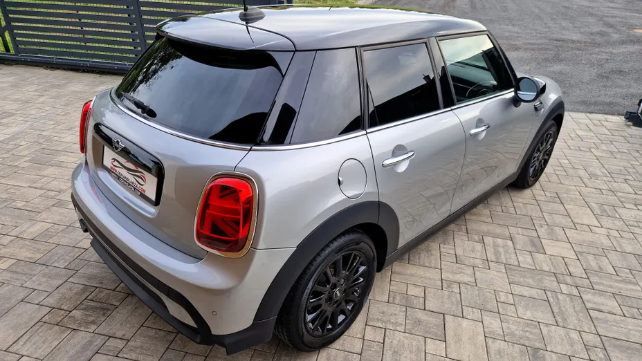 MINI Cooper -