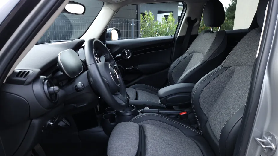 MINI Cooper -