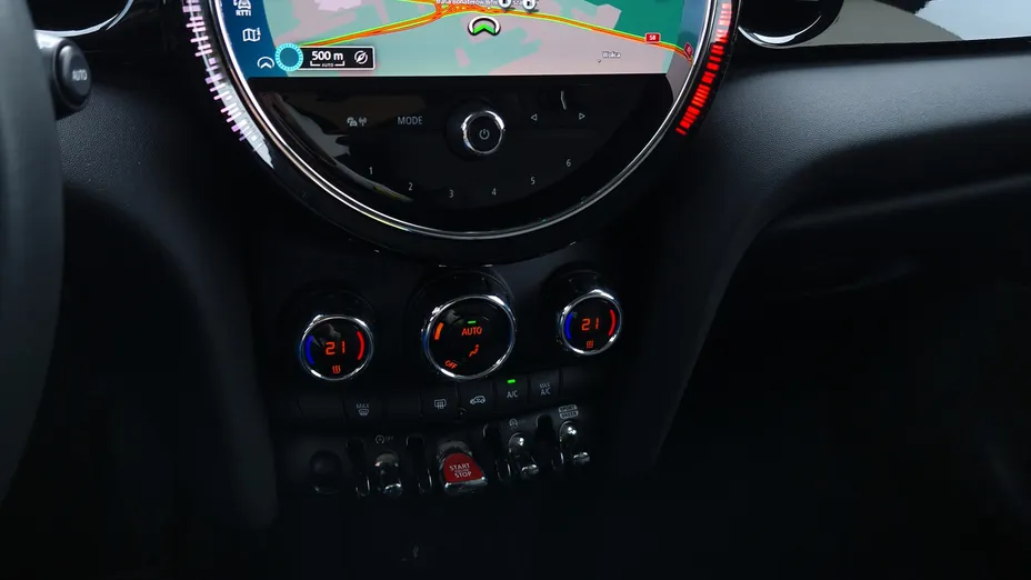 MINI Cooper -