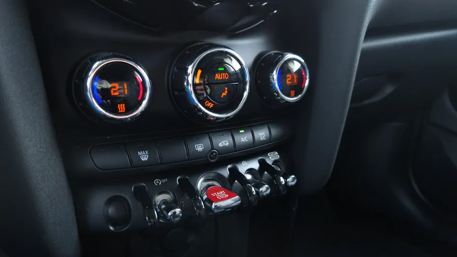 MINI Cooper -