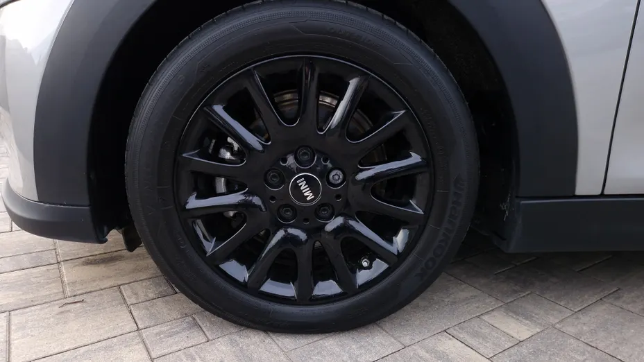 MINI Cooper -