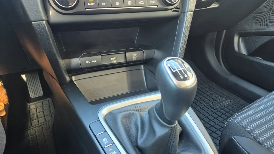 KIA Cee'd Ceed 1.5 T-GDI M