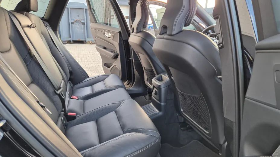 VOLVO XC60 XC60 T6 Plug-In Hybrid AWD Plus Bright aut