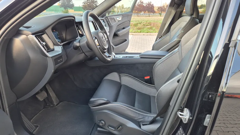 VOLVO XC60 XC60 T6 Plug-In Hybrid AWD Plus Bright aut