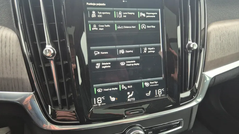 VOLVO V90 V90 D5 SCR AWD Momentum Pro aut