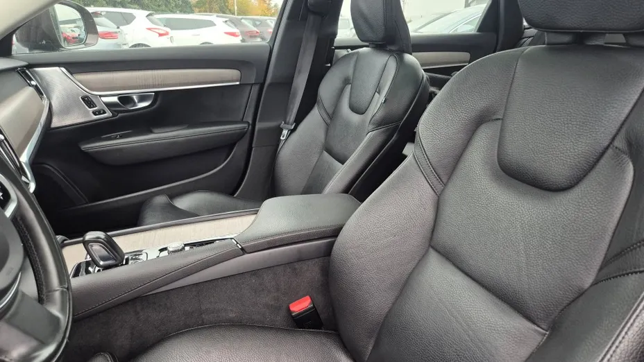 VOLVO V90 V90 D5 SCR AWD Momentum Pro aut