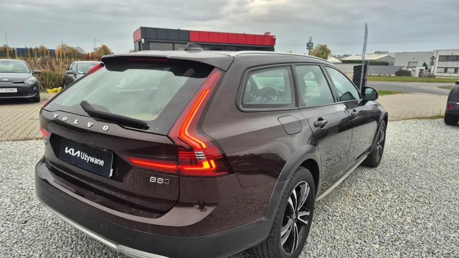 VOLVO V90 V90 D5 SCR AWD Momentum Pro aut
