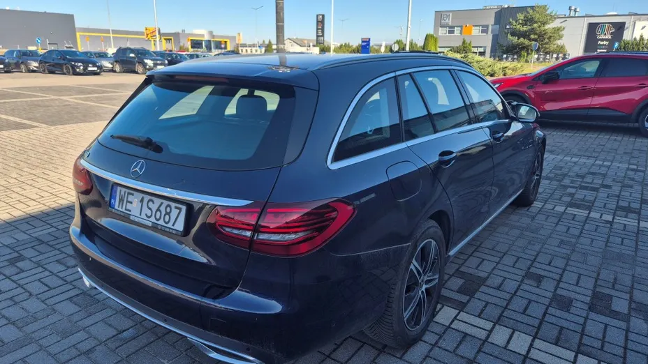 MERCEDES-BENZ C Klasa C 200 9G-TRONIC