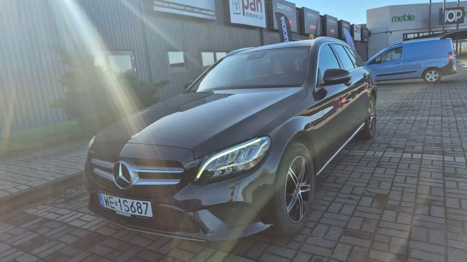 MERCEDES-BENZ C Klasa C 200 9G-TRONIC