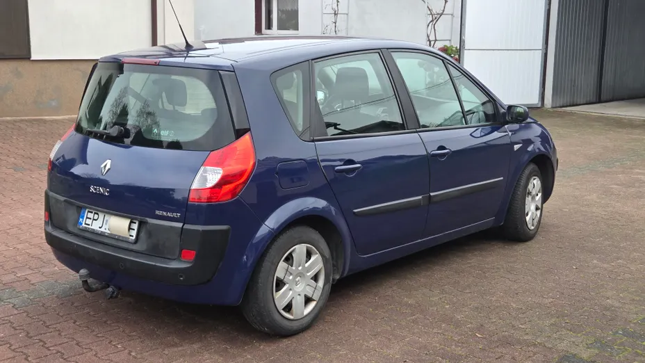 RENAULT Scenic -