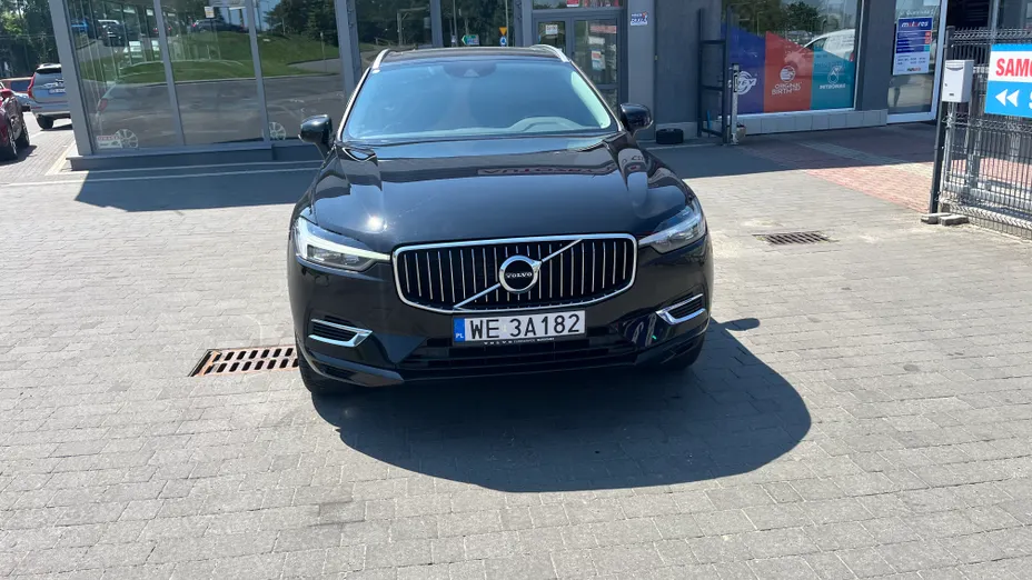 VOLVO XC60 -