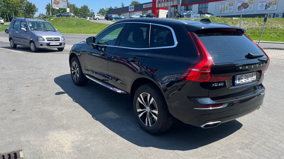 VOLVO XC60 -