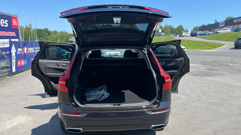 VOLVO XC60 -