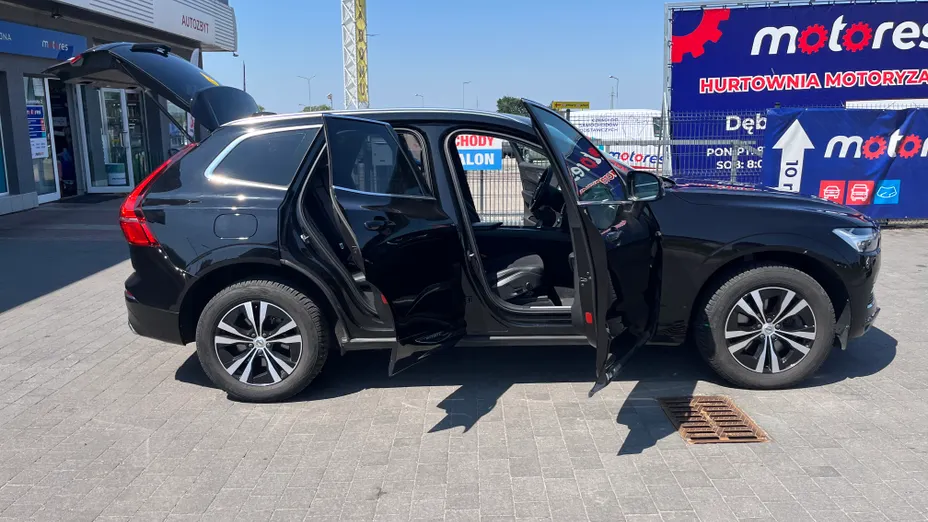 VOLVO XC60 -