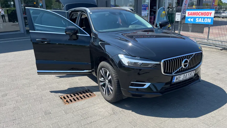 VOLVO XC60 -