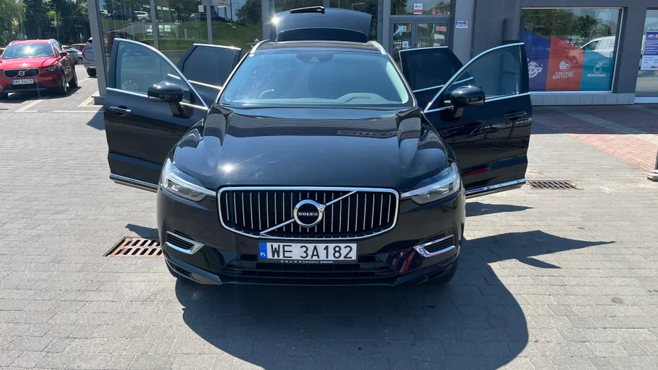 VOLVO XC60 -