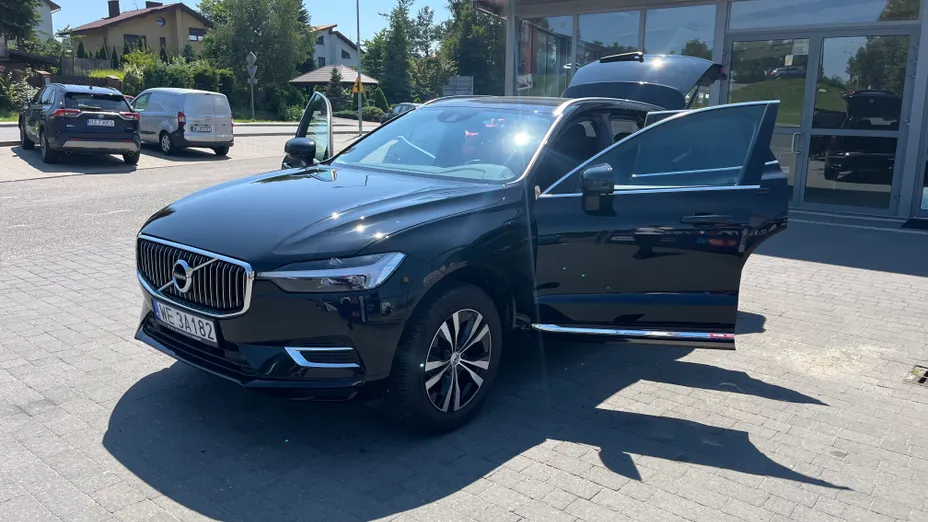 VOLVO XC60 -