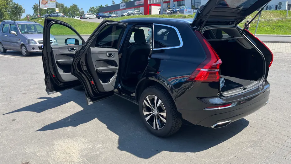 VOLVO XC60 -