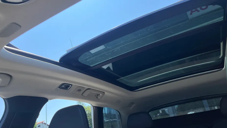 VOLVO XC60 -