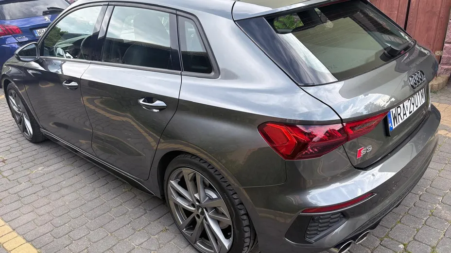 AUDI S3 -