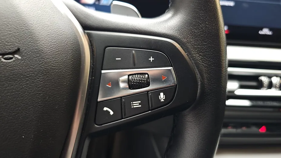 BMW Seria 3 330i xDrive aut