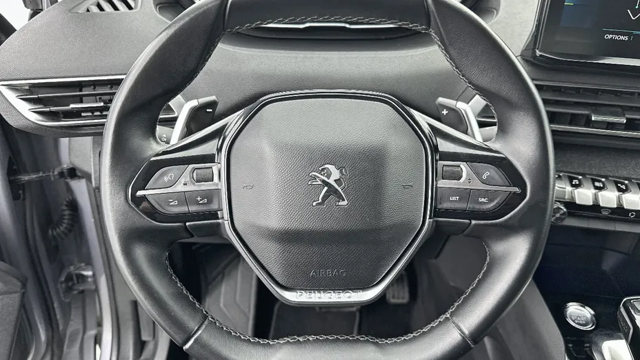 PEUGEOT 3008 -
