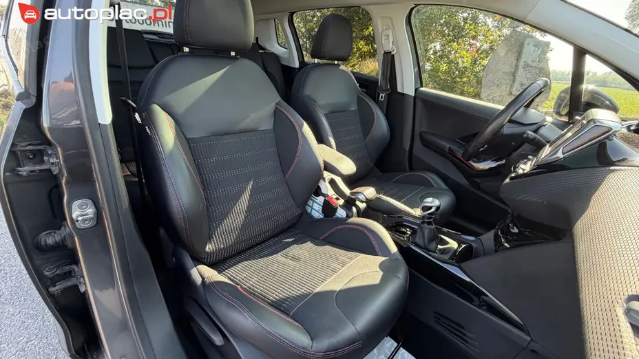 PEUGEOT 2008 -