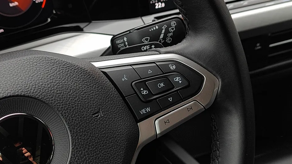 VOLKSWAGEN Golf Golf VIII 2.0 TDI Life