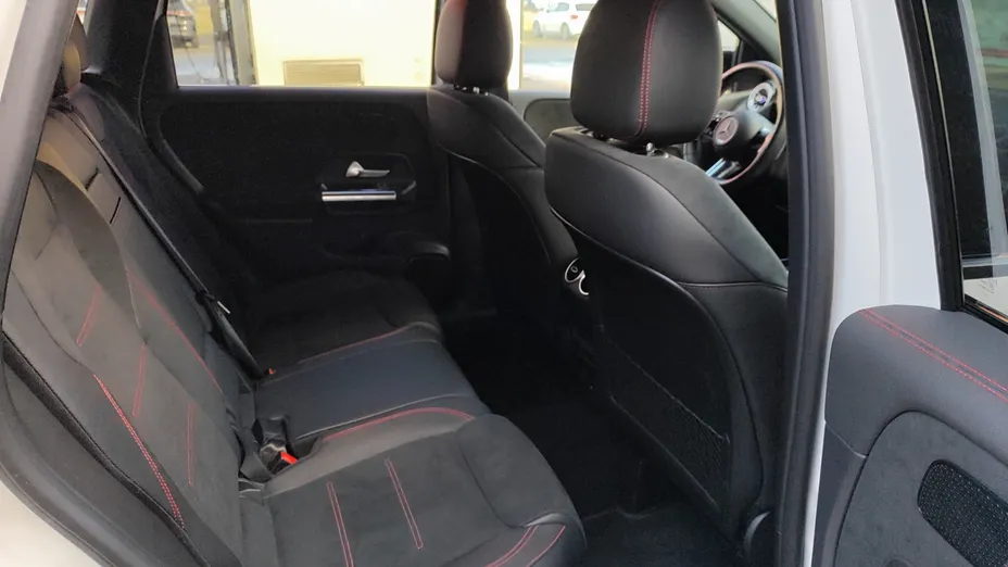 MERCEDES-BENZ B Klasa B 220 4-Matic mHEV AMG Line 8G-DCT