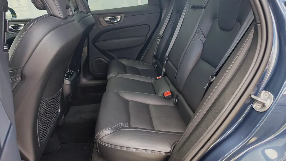 VOLVO XC60 XC60 B5 B AWD Ultra Black Edition aut