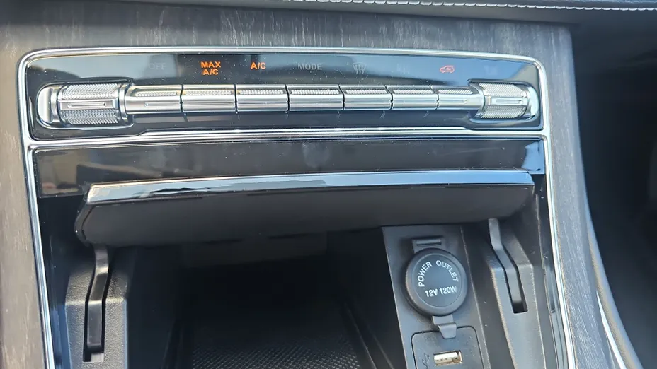 DFSK E5 E5 1.5  PHEV Comfort E-CVT Nowy