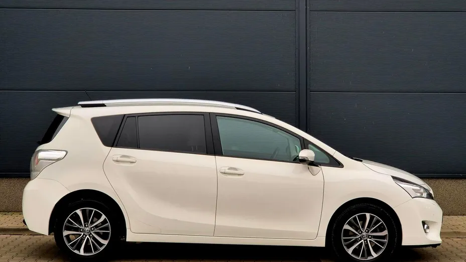 TOYOTA Verso Verso 1.8 Prestige 7os EU6