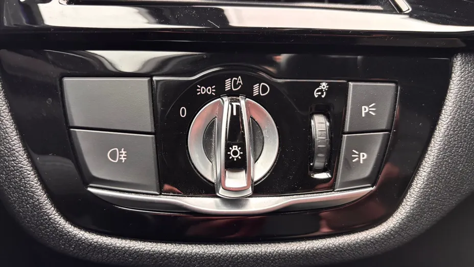 BMW Seria 5 530i xDrive GPF M Sport sport-aut